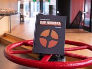 Pemain Team Fortress 2 yang tidak puas mengikat 340.000 tanda tangan ke dalam sebuah buku dan mengirimkannya langsung ke Valve